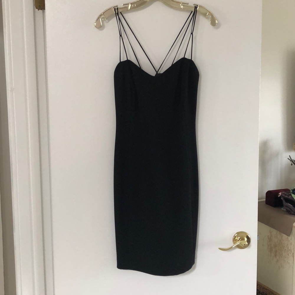 Classic black dress - Picture 2 of 4
